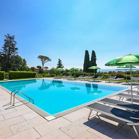 Apartment Mit Grill, Garten Und Seeblick