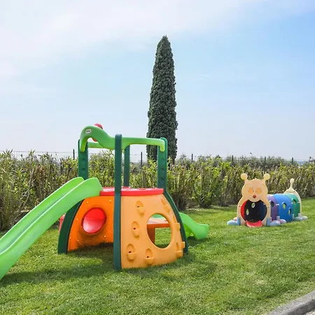 Apartment Mit Grill, Garten Und Seeblick Moniga del Garda